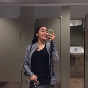 Meet your Posher, Isabel